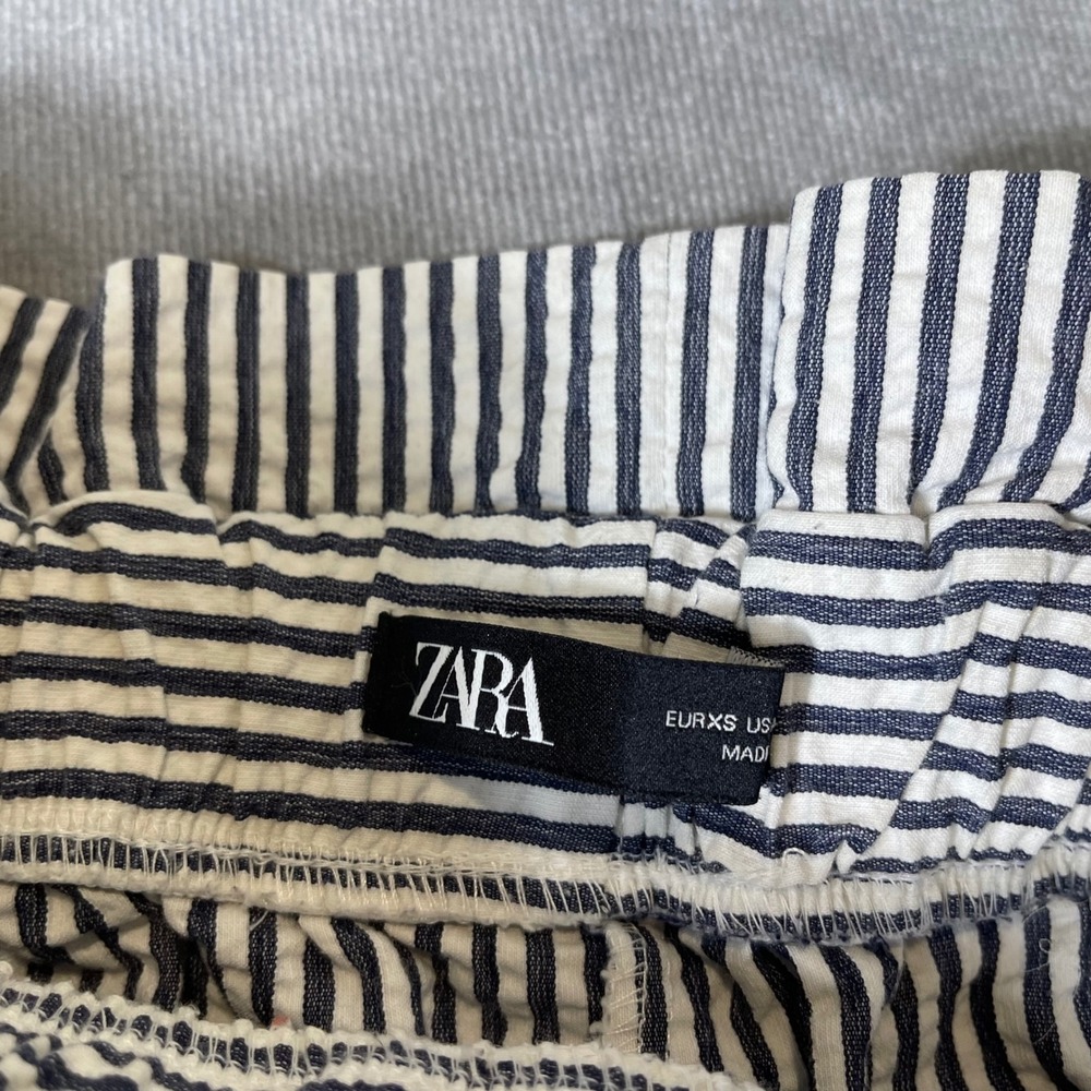 Zara Navy White Striped Seersucker Paperbag Waist Shorts XS - Picture 3 of 7